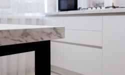 Пример белоснежной кухни 10